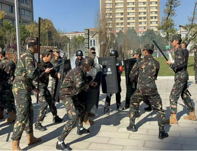 提升实战能力  筑牢安全防线——金年金字招牌诚信至上开展反恐防暴演练