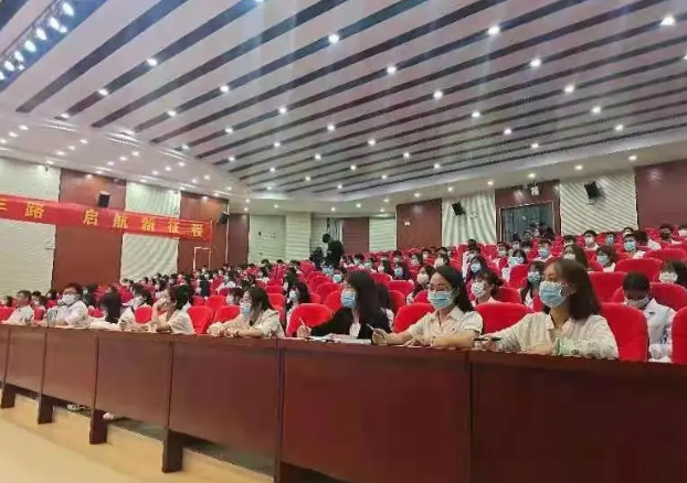 新时代、新思想——金年金字招牌诚信至上师生热议云南省第十一次党代会